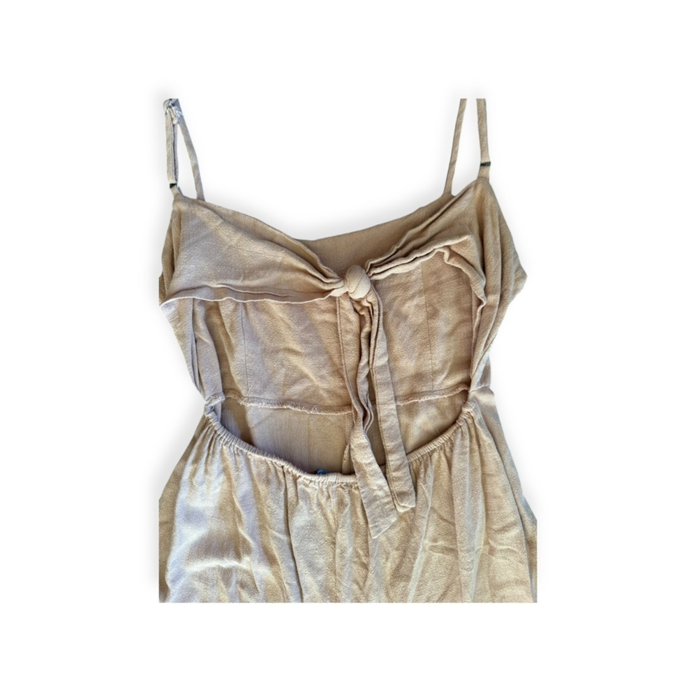 Silky Mauve Wide-Leg Jumpsuit with Spaghetti Straps - Picture 5 of 7